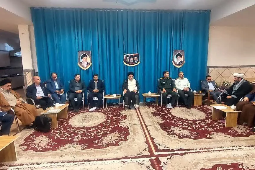 امام جمعه بناب: اجتماعات شبانه مانع فتنهگری دشمنان شد