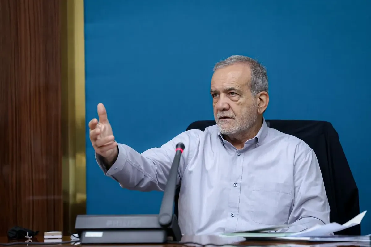 پزشکیان: اگر لازم باشد چراغ‌های خیلی از اتاق‌هایی که در دولت داریم را خاموش می‌کنیم و در آن‌ها کار نمی‌کنیم، اما نمی‌گذاریم تولید قطع شود