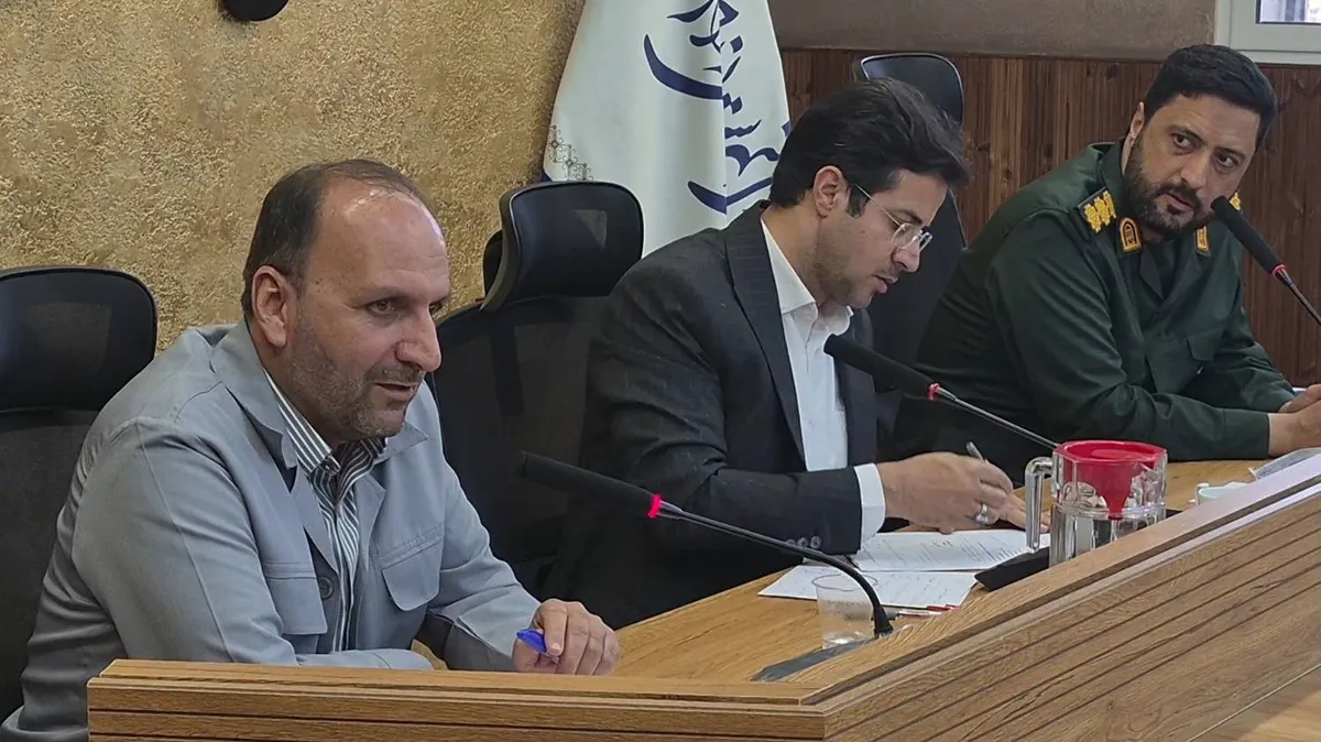 تشکیل قرارگاه محرومیتزدایی شهرستان برخوار