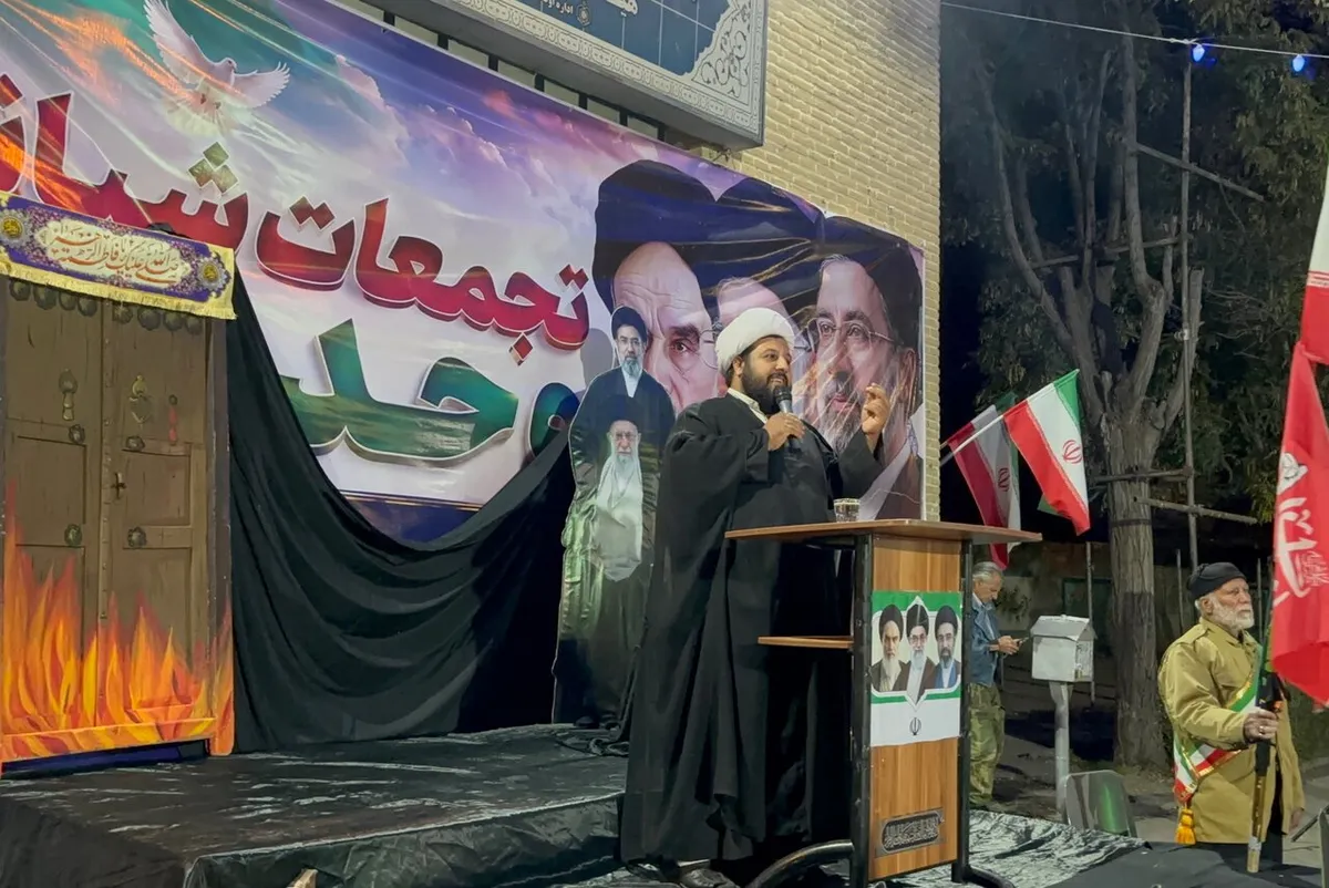 حجت‌الاسلام رحمانیان:مسئولان باید قدردان حضور مردم در تجمع شبانه باشند