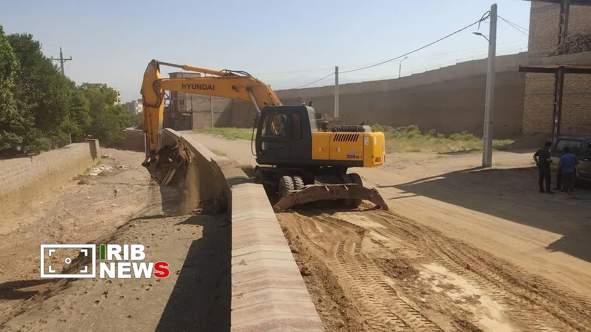 آزادسازی پنج هکتار از بستر رودخانه «کندلج–گلجار» در مرند