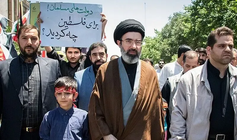 پسر رهبری