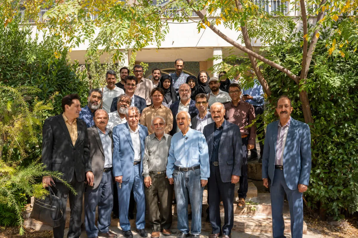 دیدار استاد شفیعی کدکنی با اساتید و دانشجویان زبان و ادبیات فارسی دانشگاه شیراز