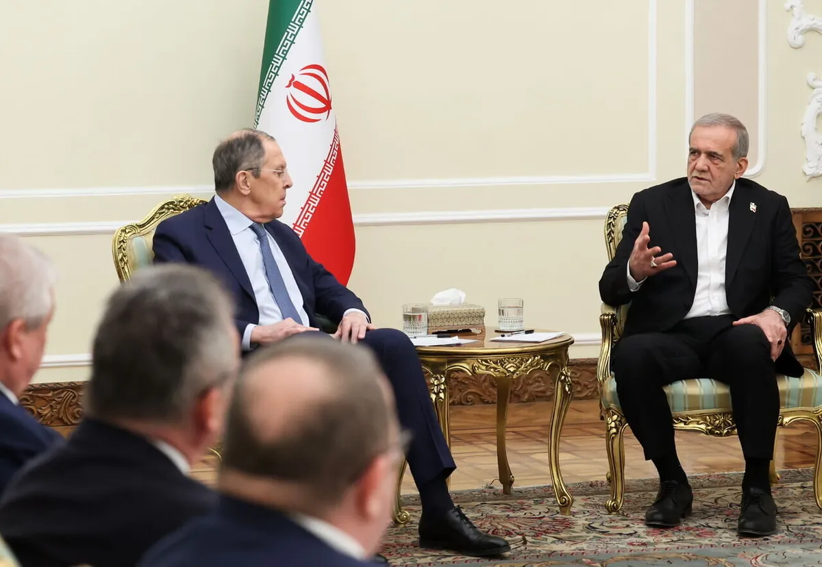 مسعود پزشکیان با سرگئی لاوروف دیدار کرد