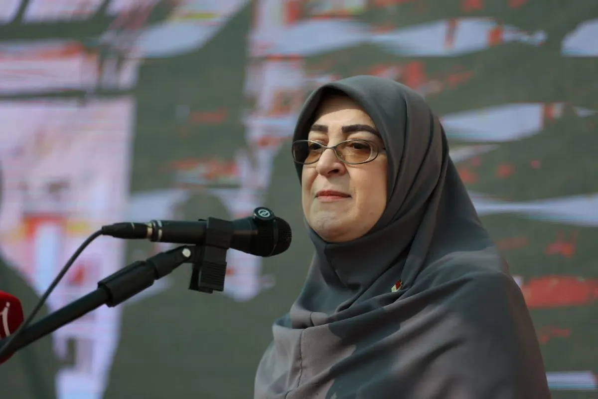 مهاجرانی: اراک از رتبه دوازدهم به جایگاه سوم حملونقل برقی کشور رسید