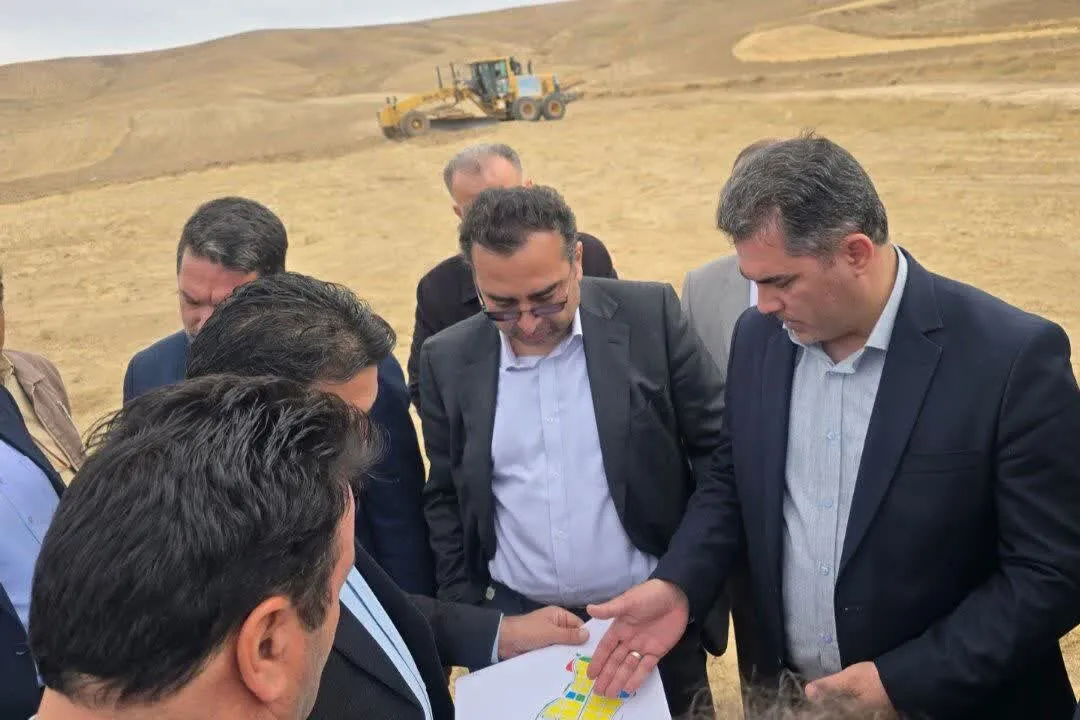 بنیاد مسکن جایگزین پیمانکار سایت ۳۸ هکتاری قرهآغاج شد