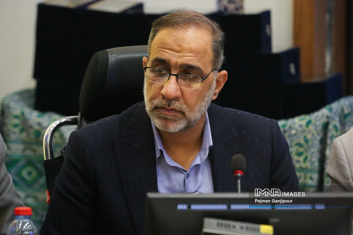 آمادگی کامل شهرداری اصفهان برای بارشهای پاییزی؛ لایروبی ۹۰ درصد سپتیکها