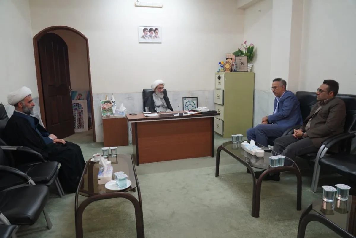 صفایی بوشهری: زیرساخت های ارتباطی استان بوشهر تقویت شود