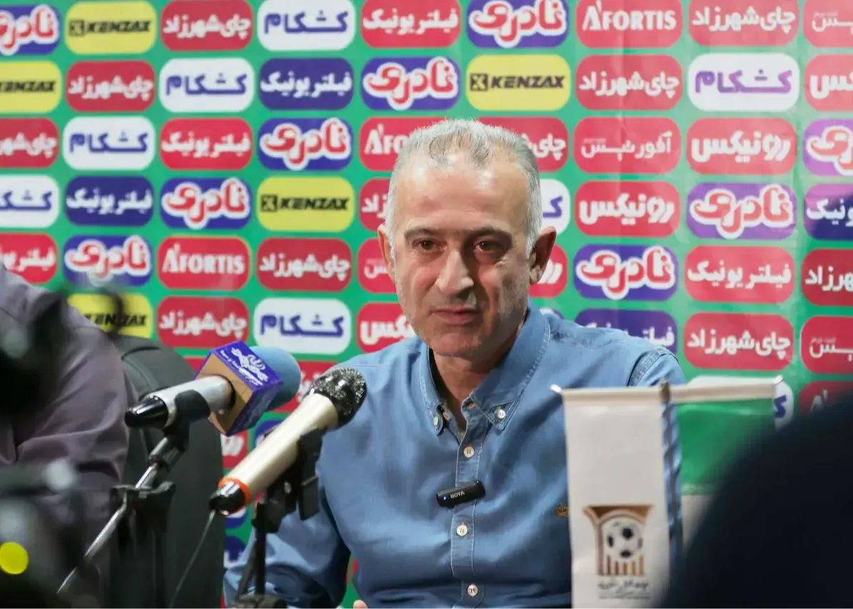 قبل از گل اول چادرملو روی بازیکن ما خطا شد/ کمالوند: گرفتن سه امتیاز به هر قیمتی ارزش ندارد