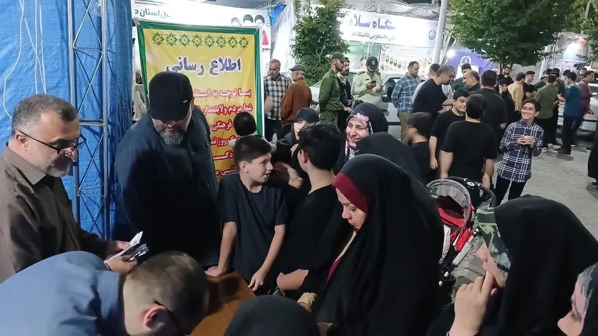 تجلیل از برگزیدگان مسابقه فرهنگی هفته نیروی انتظامی گیلان در رشت