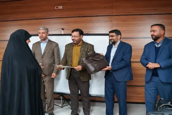 برگزاری اختتامیه سومین دوره طرح«معلم،معمار آینده»در کهگیلویه وبویراحمد