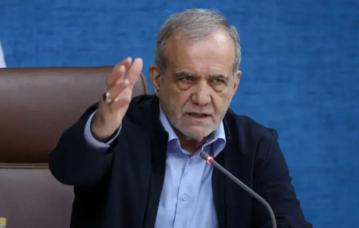 پزشکیان: در حال گفتوگو و مذاکره هستیم/ در یک جنگ تمام عیار در ابعاد کامل قرار داریم