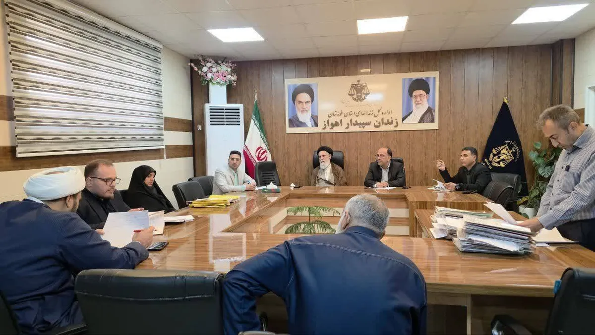 دیدار چهرهبهچهره دادستان مرکز خوزستان با ۲۰ محکوم به قصاص در زندان سپیدار اهواز