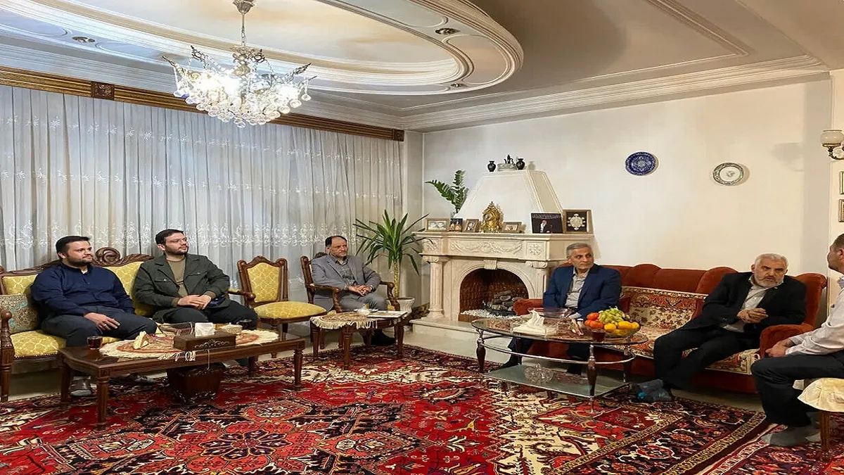 جانبازان سند‌های زنده عزت و مقاومت ملت ایران هستند