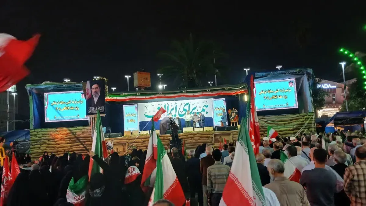 تجلیل از برگزیدگان مسابقه فرهنگی هفته نیروی انتظامی گیلان در رشت