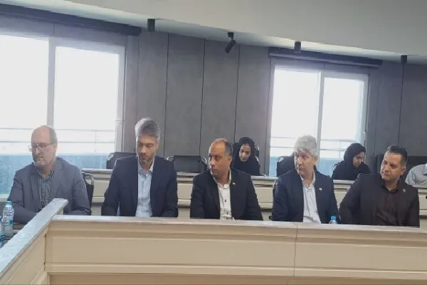 ایستادگی در موضوع انرژی هستهای زمینهساز ماندگاری نخبگان و پیشرفت است