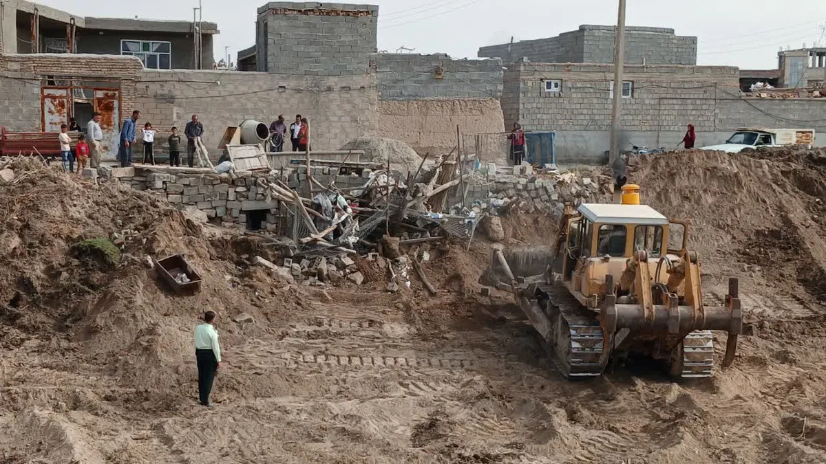آزادسازی بستر رودخانه مردق در شهرستان ملکان