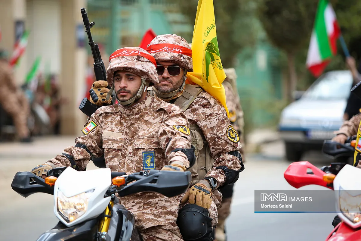 اجازه نزدیک شدن دشمن به مرزهای کشور داده نمیشود