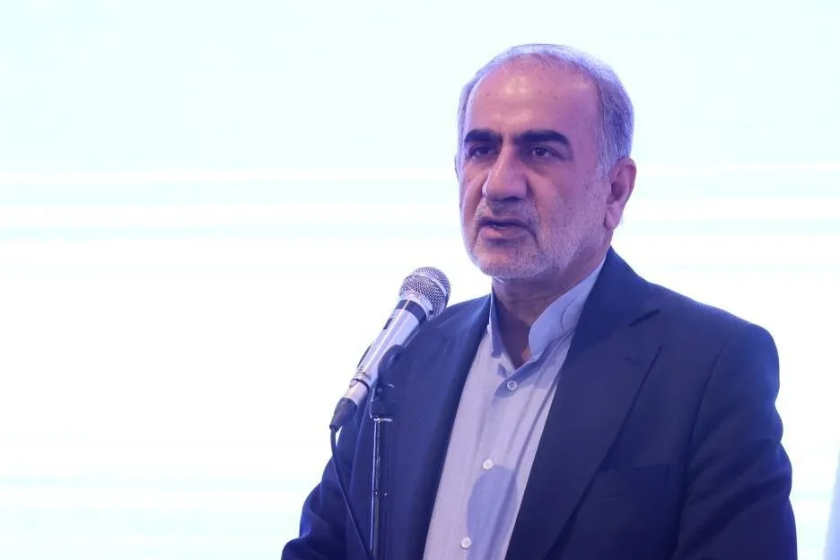 بروکراسی اداری نباید سد راه سرمایهگذاری گردشگری شود