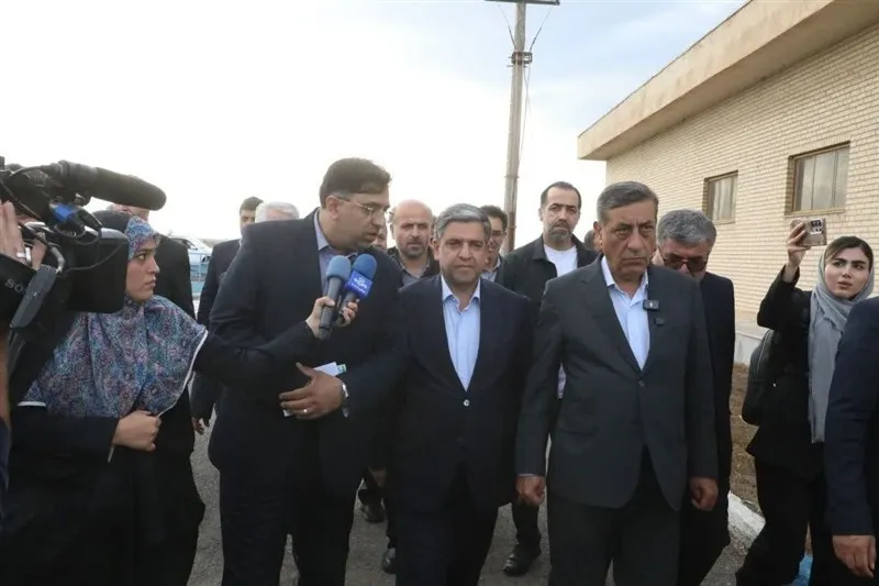 بازدید معاون رئیس جمهور از طرح توسعه تصفیه‌خانه اردبیل