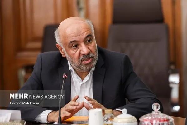 میدری: مسئولان باید در تحمل سختیها و ایستادگی در صف نخست باشند