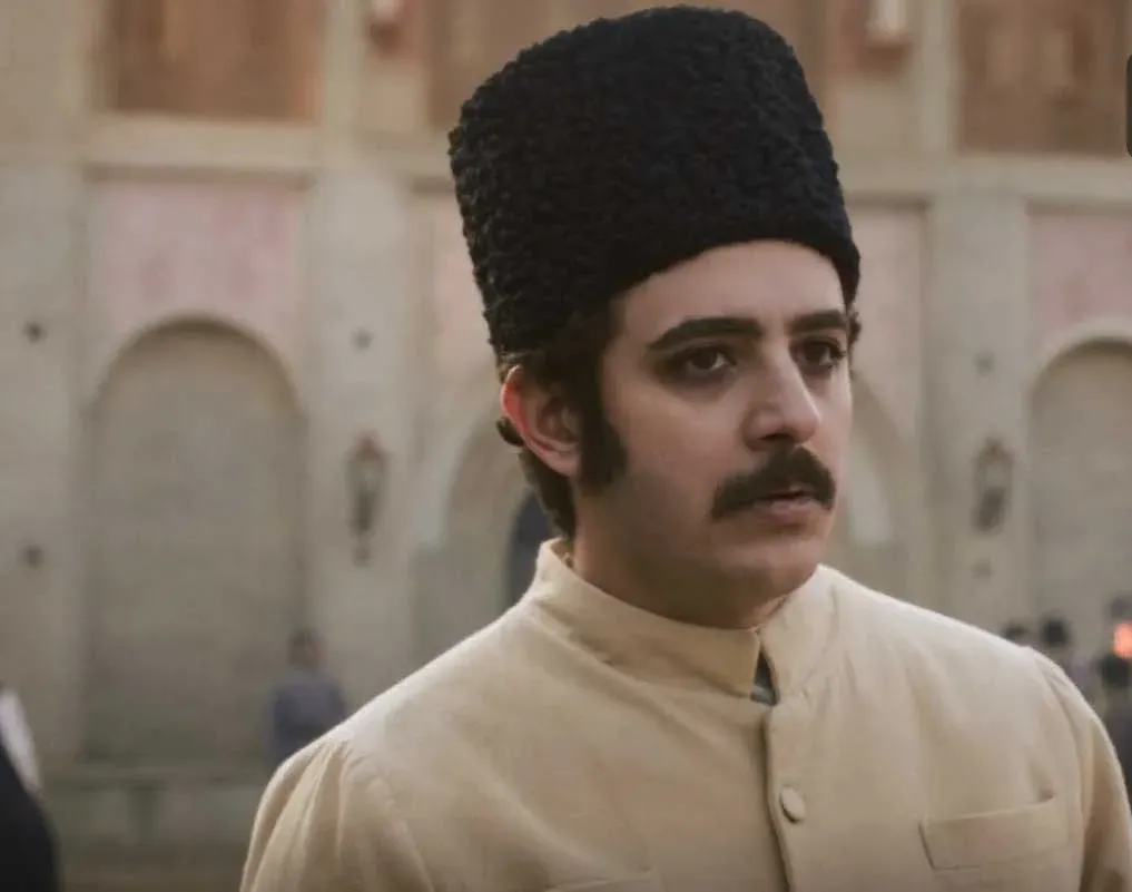 سریال سرخ و سیاه 2