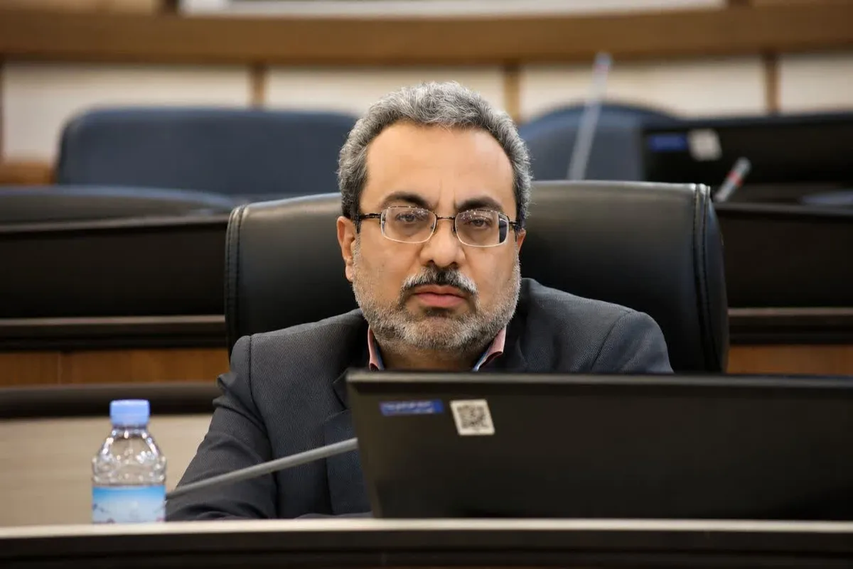نوسازی ۱۸ هزار مترمربع آسفالت خیابان شهید رجایی یزد