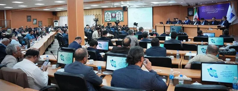 تأکید ستار هاشمی بر عدالت آموزشی، توسعه مدارس هوشمند و حمایت از هنرستانهای تخصصی سمنان/پیشنهادهای آموزش و پرورش سمنان برای پیوند نظام تعلیم و تربیت