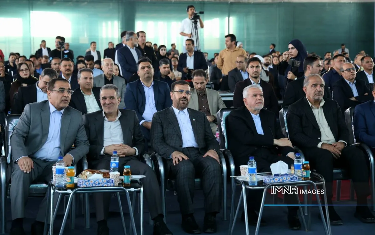 برای سرمایهگذاران فرش قرمز پهن میکنیم