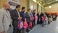 حمایت تحصیلی از فرزندان زندانیان شیراز با توزیع ۳۰۰ بسته نوشتافزار