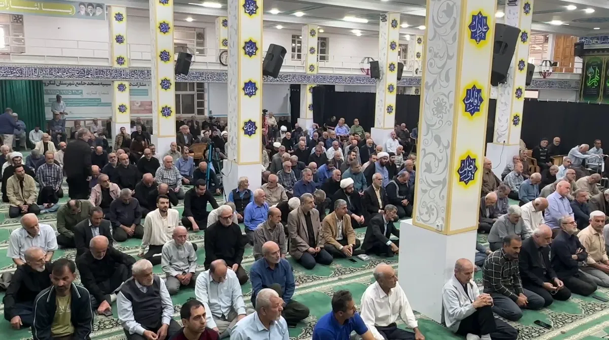 تأکید امام جمعه لنگرود بر نقش معلمان در تبیین روحیه استکبارستیزی در جامعه