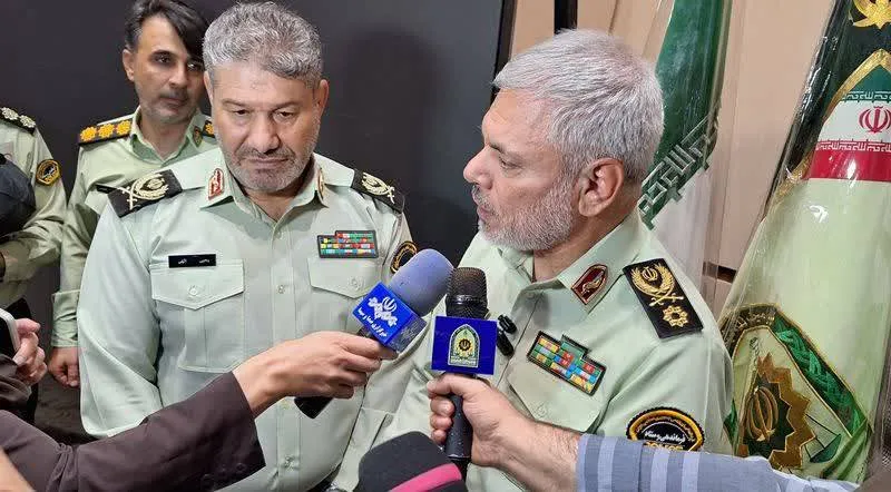 پليس براي دفاع از امنيت و منافع مردم تا پاي جان ايستاده است