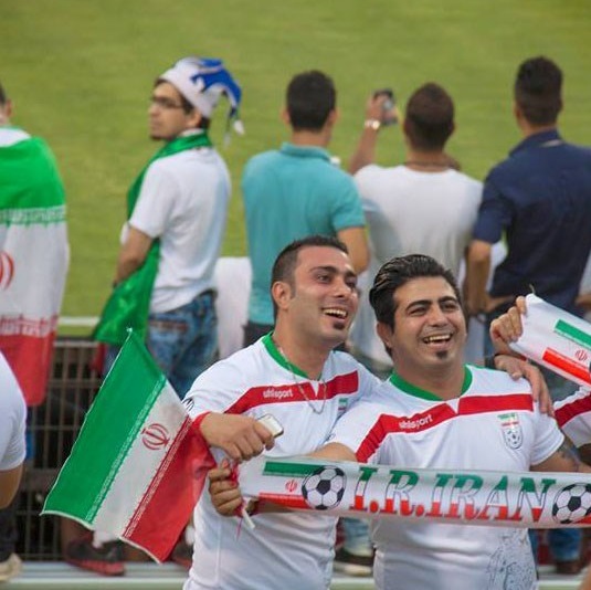 عکس تماشاگران دختر و پسر ایرانی در جام ملت های آسیا 2015