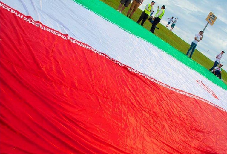 عکس تماشاگران دختر و پسر ایرانی در جام ملت های آسیا 2015