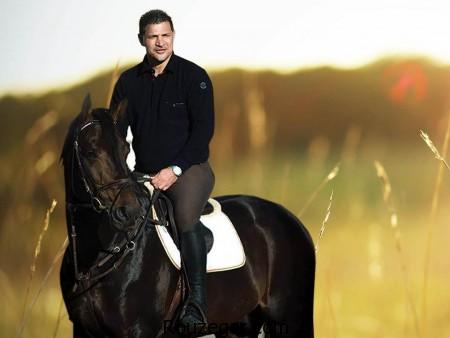 علی دایی و اسب زیبایش,علی دایی,علی دایی و اسب