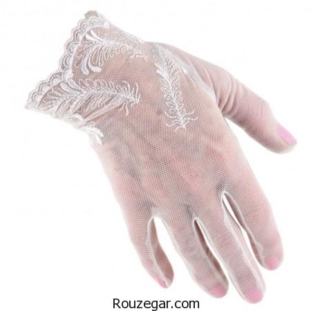 model-lace-gloves-rouzegar-16