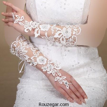 model-lace-gloves-rouzegar-30