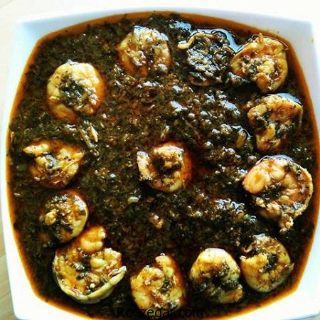 قلیه میگو,طرز تهیه قلیه میگو خوزستانی,آموزش قلیه میگو با رب انار