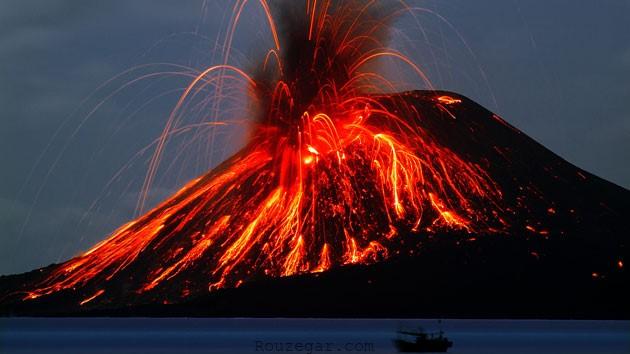 کوه کراکاتوآ (Krakatau volcano)